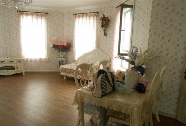 城市绿岛园林小区，精装房床可配，家电齐全拎包入住